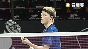 在足球相关 在足球相关