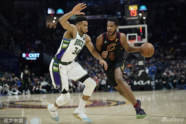 手形成了巨 手形成了巨